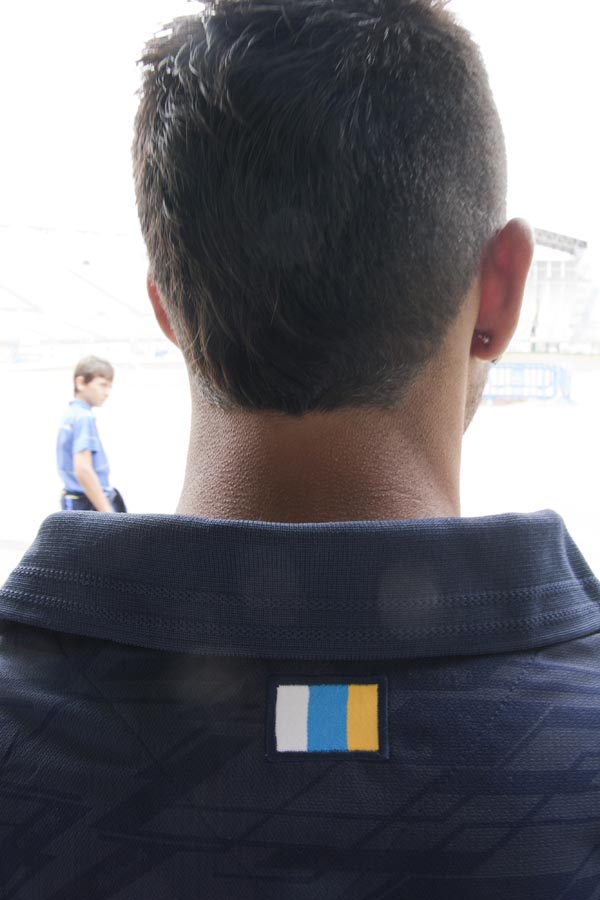 Detalle de cuello de la camiseta - FotÃ³grafo: AgustÃ­n Quevedo (Faraday)